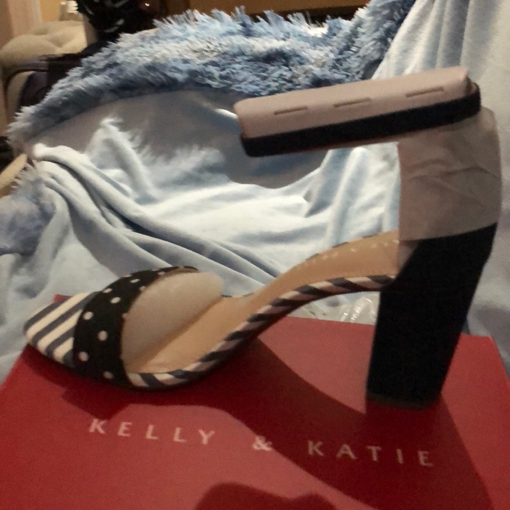 Kate and Kelly blue denim dress shoes